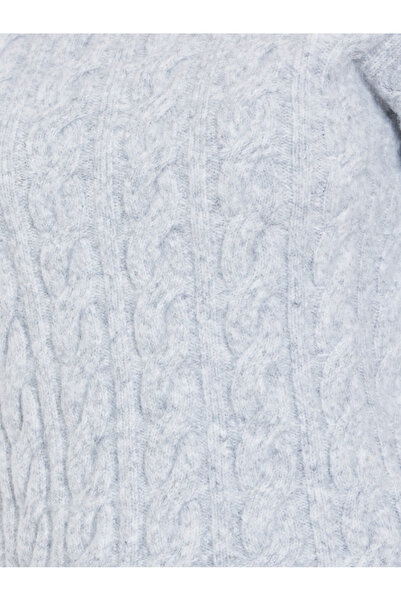 Styli Regular Fit Mixed Yarn Cable Knit Sweater