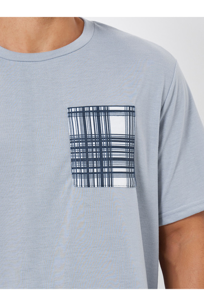 Styli Men Checked Relaxed Fit T-Shirt and Shorts Set