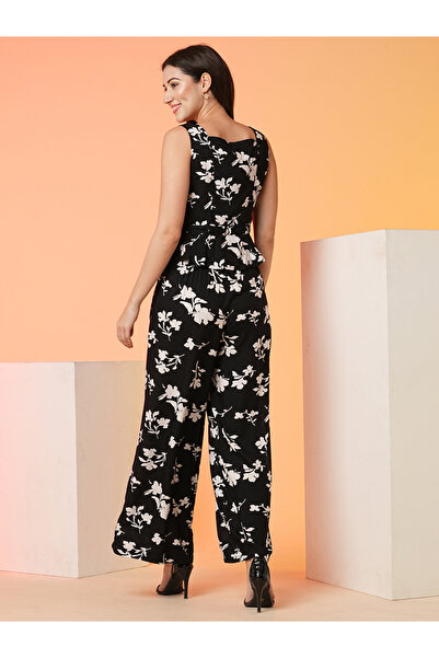 Globus By Styli Waist Tie-Up Peplum Crop Top and Palazzos Co-Ords