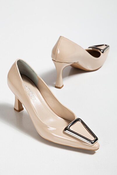 ALTIN TOPUK Beige Patent Leather Women's Buckle Detailed Heeled Shoes Stiletto