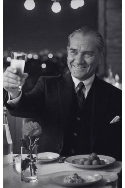 özkacar ATATÜRK RAKI SOFRASINDA V2 KANVAS TABLO EV DEKARASYON HEDİYELİK DUVAR SÜSÜ ÖLÇÜ SEÇMEYİ UNUTMAYINIZ