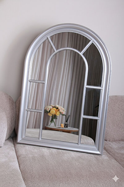Generic Elegant mirror with a luxurious frame, 100 x 70 cm