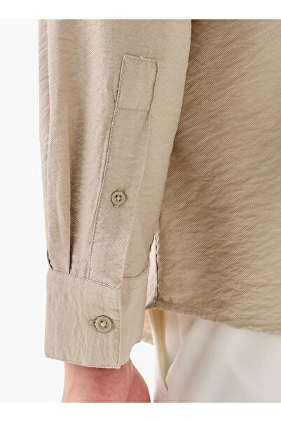 FAV Men Regular Fit Collared Crinkle Texture Long Sleeves Shirt