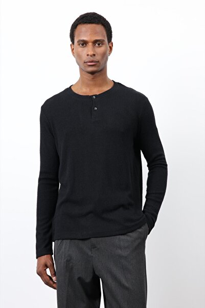 Antioch Black Corded Fabric Button Collar T-Shirt
