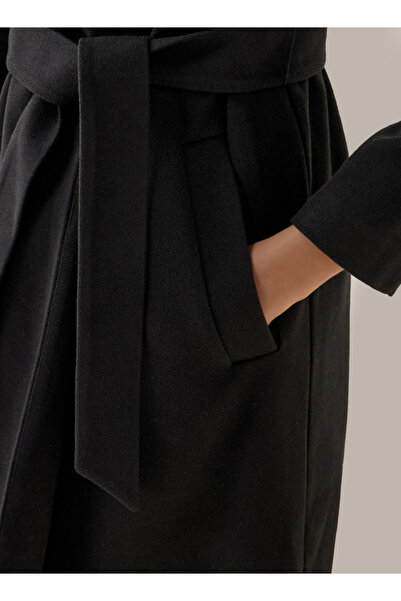 FAV Regular Fit Felt Coat with Tie-Up Belt