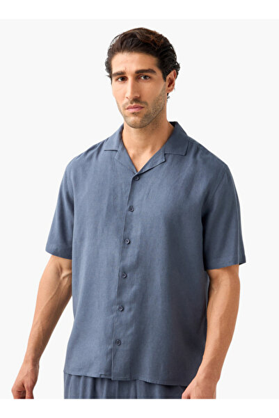 FAV قميص من مزيج الكتان بقصّة عادية وأكمام قصيرة