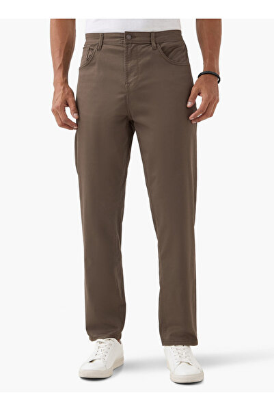 FAV بنطلون قصة ضيقة متوسط ​​الارتفاع مع أزرار للإغلاق وجيوب