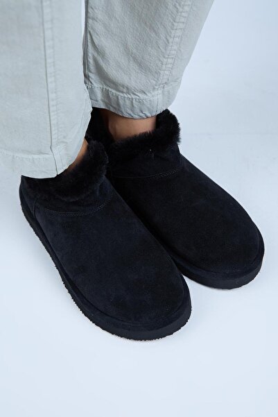 Manijero Γυναικείες μίνι μαύρες μπότες από γνήσιο δέρμα με λεπτομέρεια από γούνα