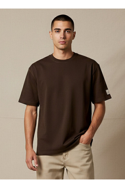 Lee Cooper تي شيرت رجالي برسومات جرافيكية وأكمام قصيرة ورقبة دائرية