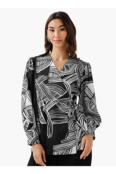 Iconic Regular Fit Wrap Top with Geometric Print