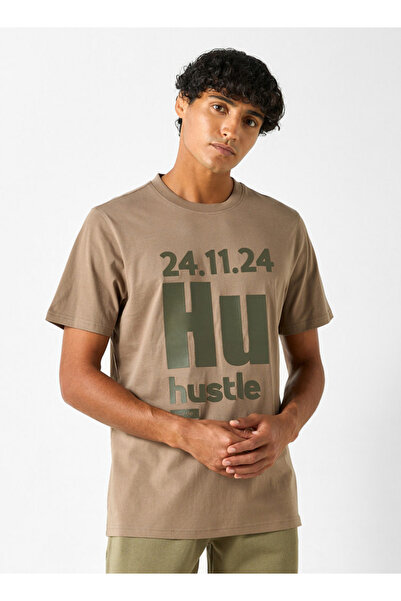 FAV Printed Crew Neck T-shirt with Short Sleeves