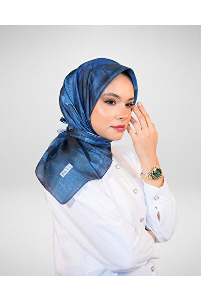 Akel Μοτίβο ψηφιακού κρυστάλλου σε κασκόλ – Αντιολισθητικό, λαμπερό και καθημερινή κομψότητα