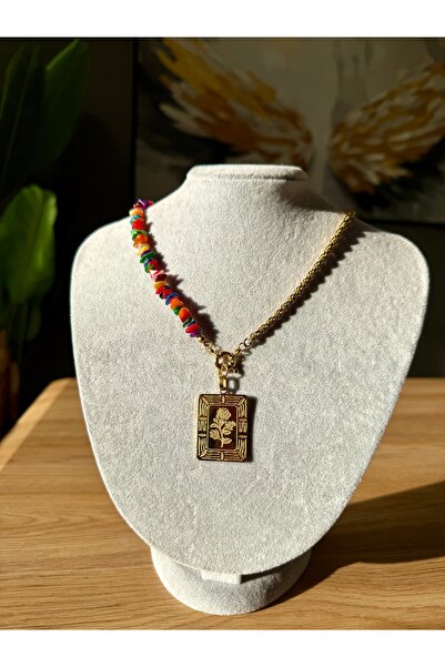 Gigi Çok renkli doğaltaşlı gül desenli tasarım kolye