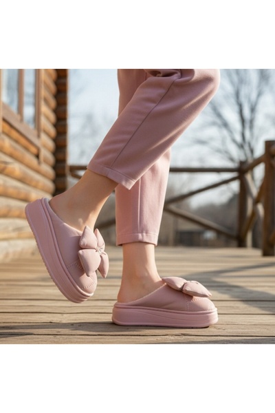 OEM Fluffy, warm and relaxing house slippers, stylish, cheerful and unique slippers, for women, L735