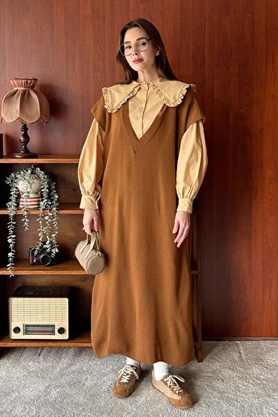 Ceylan Otantik Camel Knitwear V-Neck Jile & Cream Ruffle Collar Crop Shirt Set