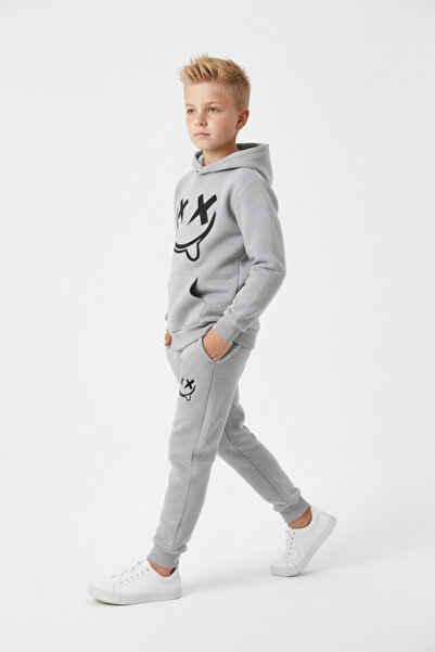 YA KO KİDS 3 İplik Ş Fleece-Lined Kangaroo Pocket Emoji Print Detailed K Hooded Boys' Tracksuit Set