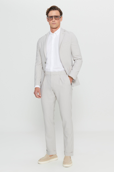 ALTINYILDIZ CLASSICS Men's Beige Slim Fit Slim Fit Mono Collar Bag Pocket Seersucker Patterned Stretch Suit