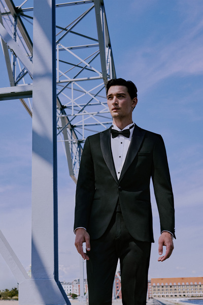 ALTINYILDIZ CLASSICS Erkek Siyah Yünlü Slim Fit Dar Kesim Çıkma Şal Yaka Çift Fleto Cepli Esnek Damatlık Smokin Takım