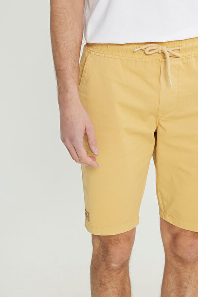 AC&Co / Altınyıldız Classics Ανδρικό κίτρινο σορτς εφαρμοστό από βαμβακερό σορτς με πλαϊνές τσέπες
