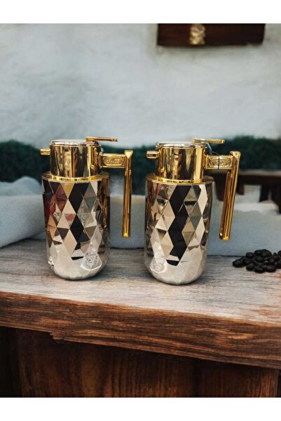 Alsaif Gallery Yaqoot 1-liter thermos set with a push-button pouring mechanism and a luxurious design that keeps drinks hot for extended periods.