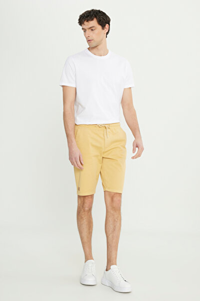 AC&Co / Altınyıldız Classics Ανδρικό κίτρινο σορτς εφαρμοστό από βαμβακερό σορτς με πλαϊνές τσέπες