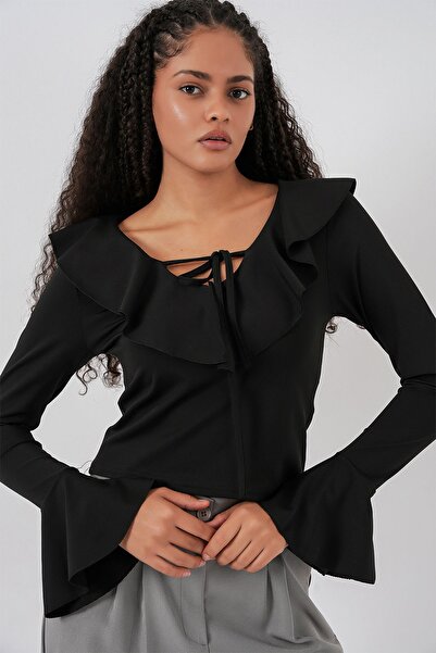 Hiccup Bdart Ruffled V-Neck Short Blouse