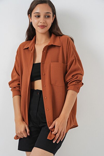 Hiccup Bdart Basic Shirt with Pocket Detail in Linen Blend