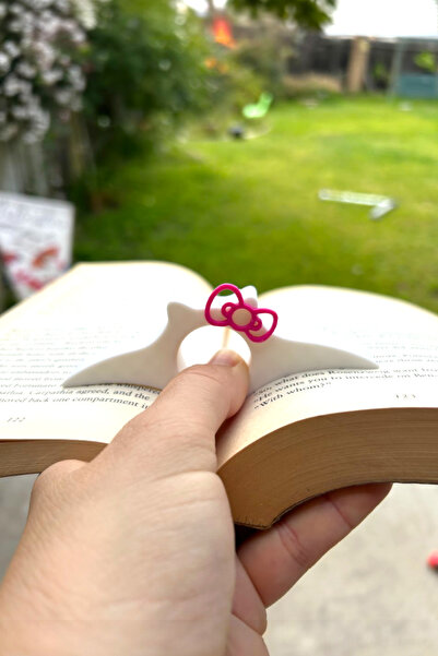 tredblock Hello Kitty Finger Hole Bookmark Reading Ring Reading Tool