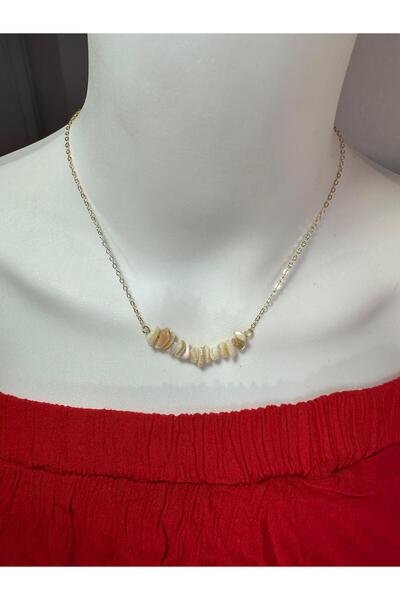 Uno Di Famiglia Red Coral Natural Stone Necklace