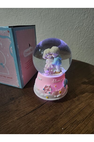 Ailenizin Oyuncakçısı SEVGİLİYE ÖZEL IŞIKLI SESLİ KAR KÜRESİ