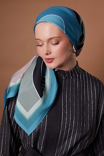 Levidor Turquoise Camouflage Pattern Aura Scarf