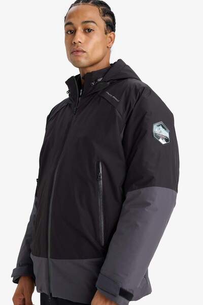 DeFacto Water Repellent Regular Fit K Hooded Zippered Windproof Coat E9486Ax25Wn