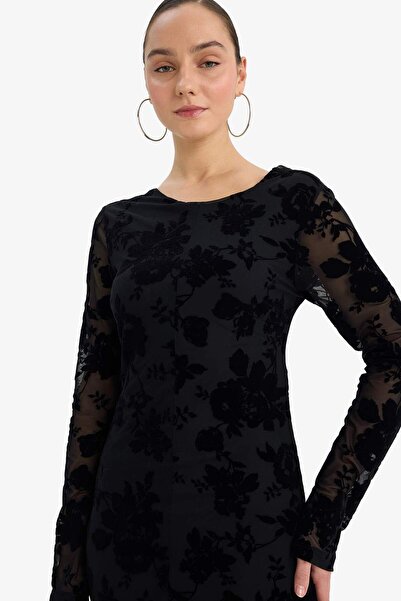 DeFacto Φόρεμα με μακρυμάνικο τούλι με λαιμόκοψη σε γραμμή Α G7127AX25WN