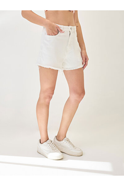 Globus By Styli White Fringed Hem Denim Shorts