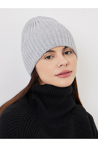 Styli Grey Cable Knit Beanie