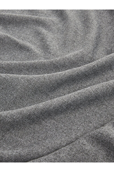 Styli Grey Fringed Scarf