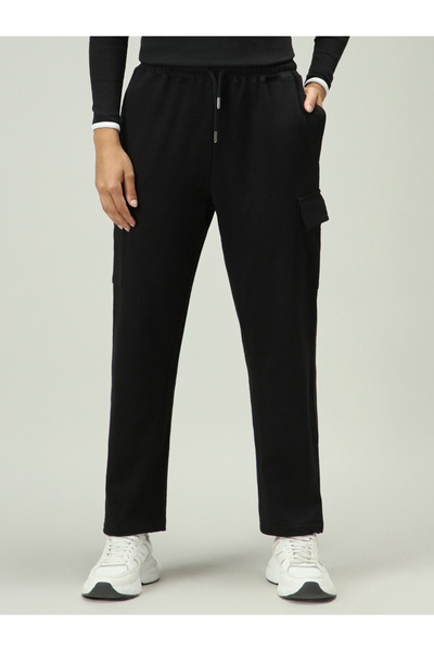 Outzidr By Styli Black Cargo Pocket Wide Leg Joggers