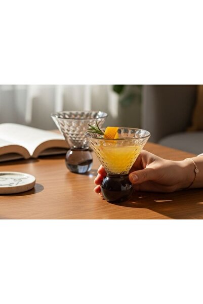 ROY KING Foot-Resting Ice Cream Stand Fish Back Black