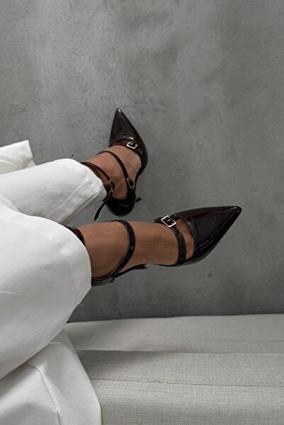 AYAKKABI PRENSİ Ava Three-Stripes Brown Patent Leather