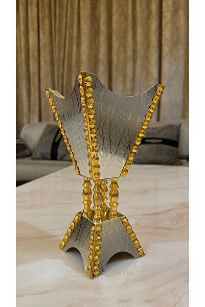 Palaces مبخرة فاخرة بتصميم معدني مزخرف باللونين الذهبي والفضي