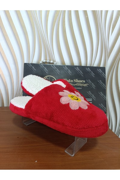 Zlato Women's Floral Detailed Plush Soft Textured Slippers