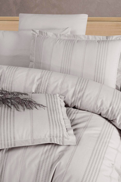 Clasy Arakis Light Gray Single 100% Cotton Boutique Duvet Cover Set