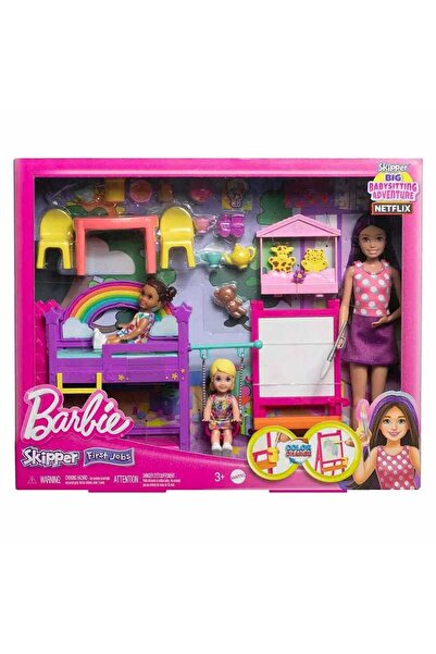 Barbie Skipper Bebek Bakıcılığı Eğlencesi Oyun Seti HND18