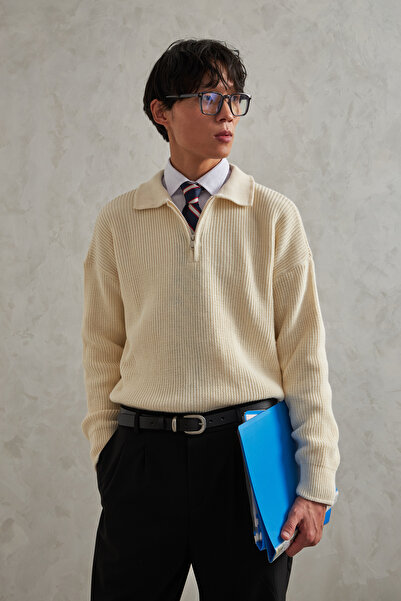 HYMAN Men's Oversized Sweater with Zipper at the Neck