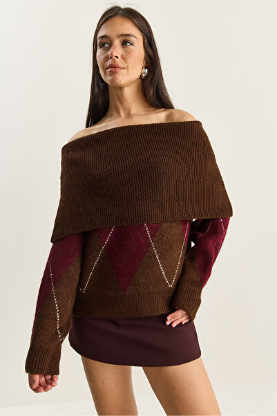 Bianco Lucci Women's Madonna Collar Diamond Pattern Knit Sweater 20251082