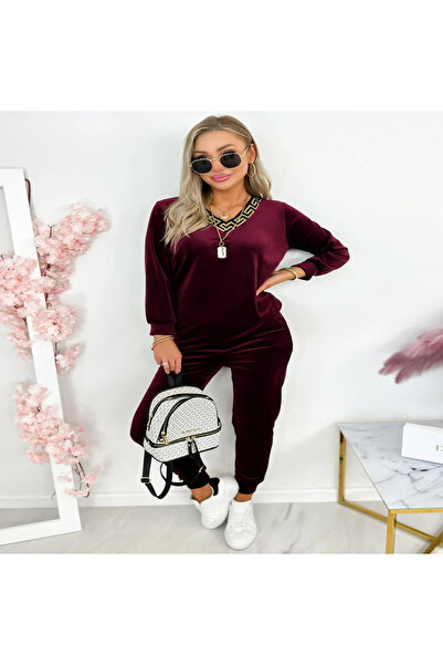 NOVALİA COOL Elegant Two-Piece Tracksuit with Neckline Detail and Modern Cut