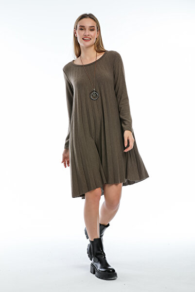della moor Brown Italian Collared Wool Knit Dress