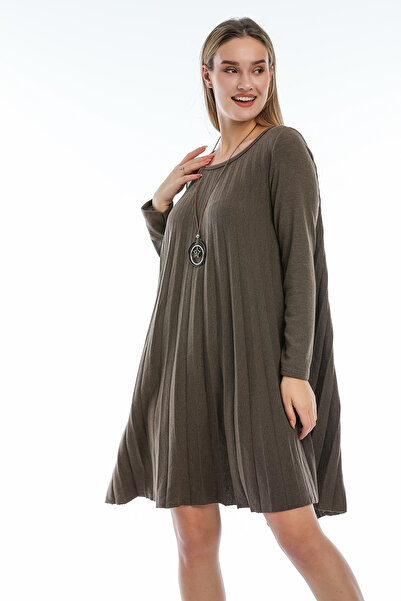 della moor Brown Italian Collared Wool Knit Dress