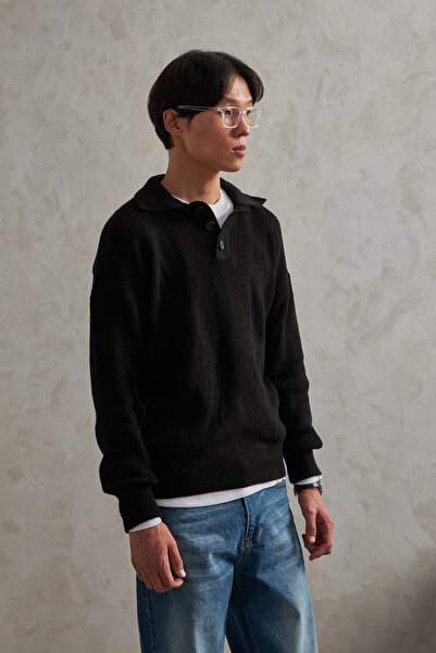 HYMAN Men's Buttoned Collar Oversized Sweater