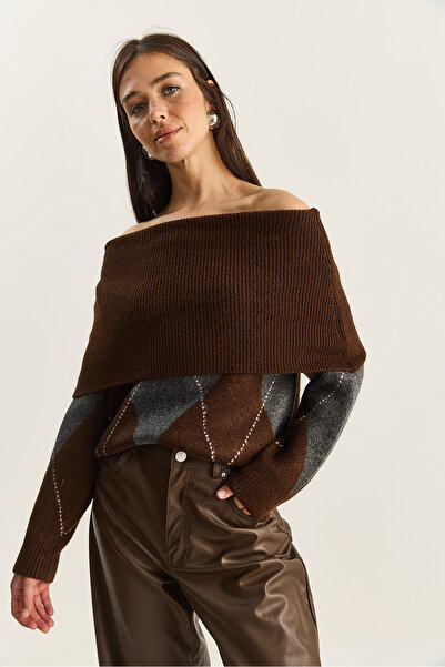 Bianco Lucci Women's Madonna Collar Diamond Pattern Knit Sweater 20251082